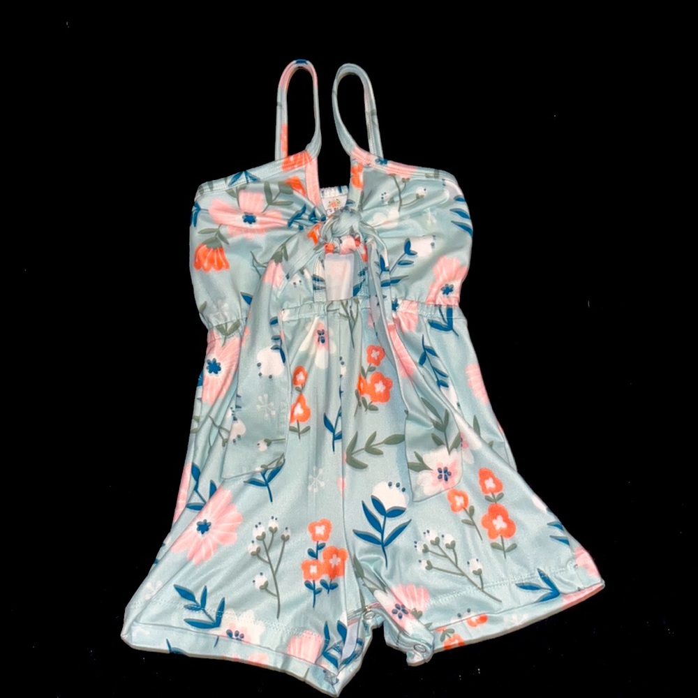 Bailey’s Blossoms Mint green floral romper. EUC 3t